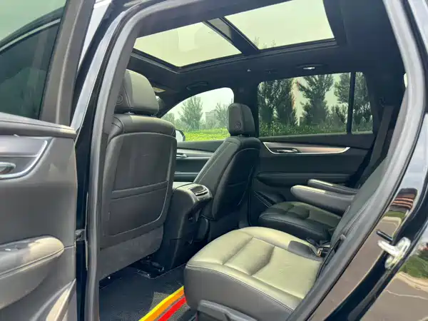 Cadillac XT6 2023