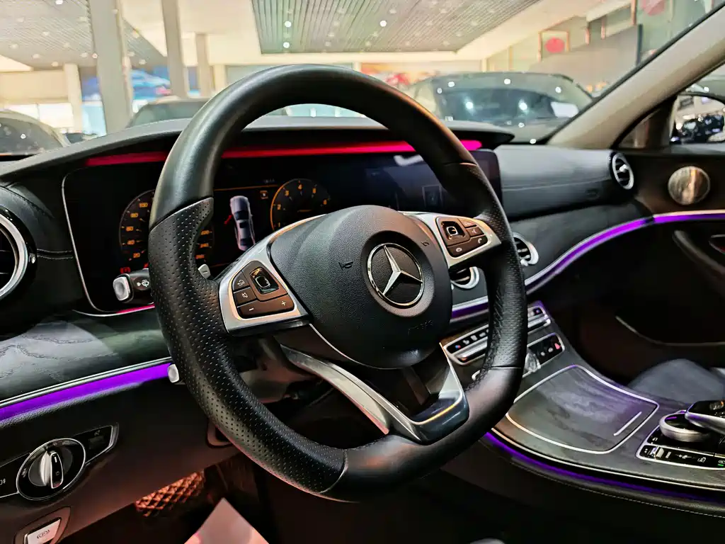 Mercedes-Benz E-Class 2018 — фото 7