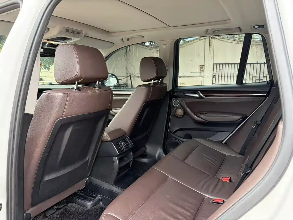 BMW X3 2016 — фото 11