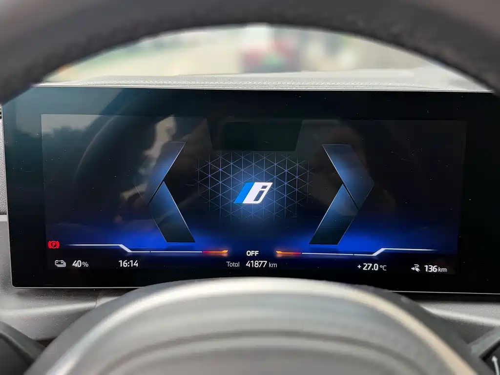 BMW i4 2022 — фото 10
