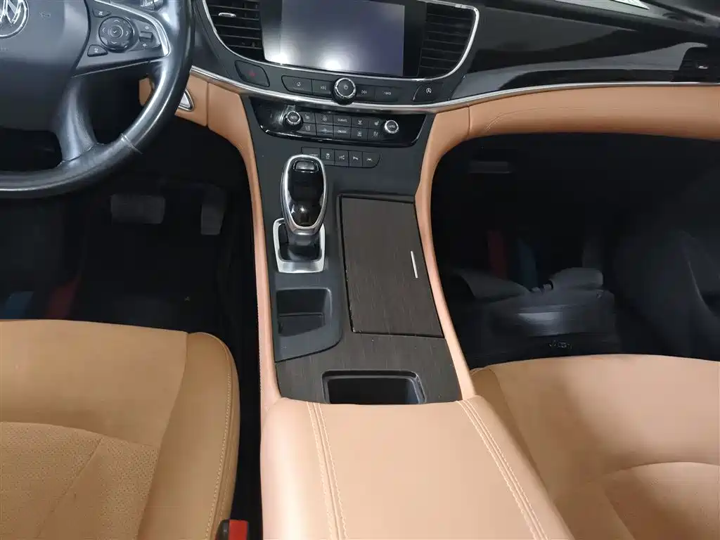 Buick LaCrosse 2019 — фото 14