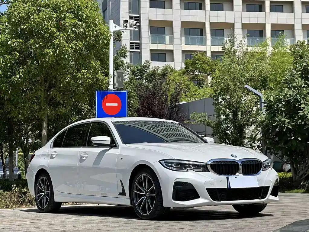 BMW 3 Series 2021