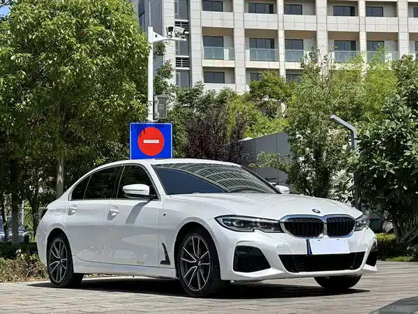 BMW 3 Series 2021