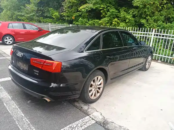 Audi A6L 2012
