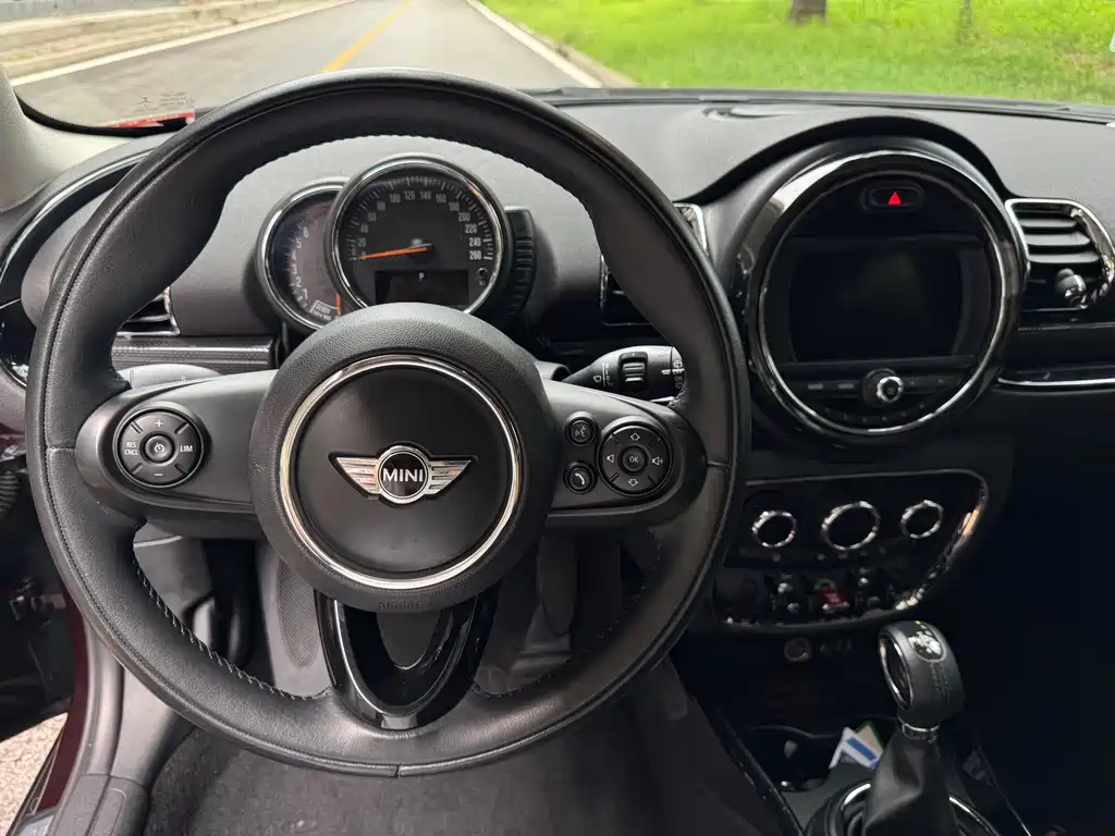 MINI Clubman 2017 — фото 8