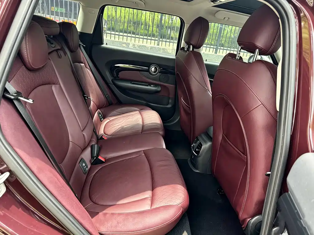 MINI Clubman 2017 — фото 13