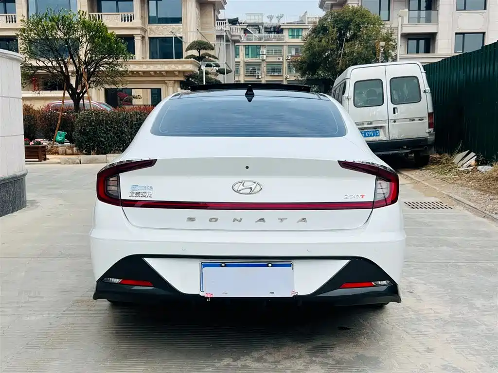 Hyundai Sonata 2021 — фото 12