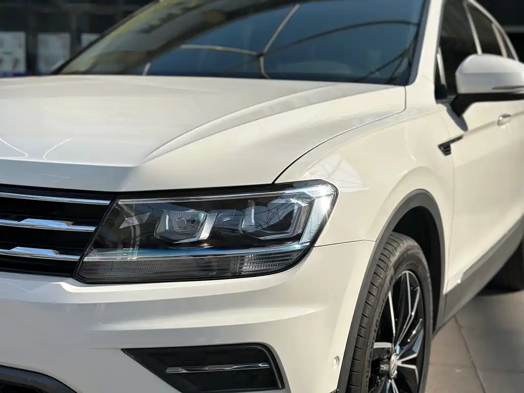 Volkswagen Tiguan L 2019 — фото 9