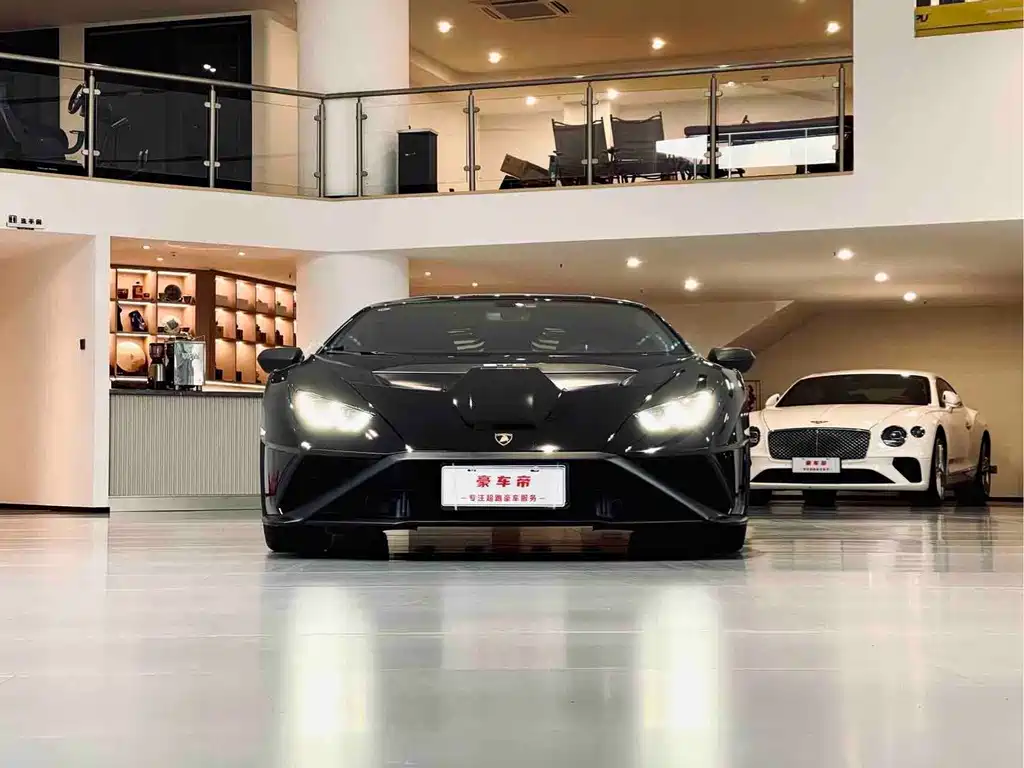 Lamborghini Huracan 2023 — фото 10