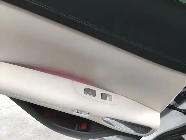 Xiaomi YU7 2025
