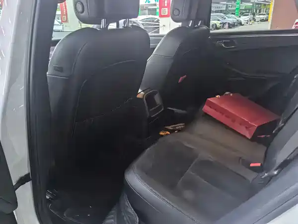 Porsche Macan 2016