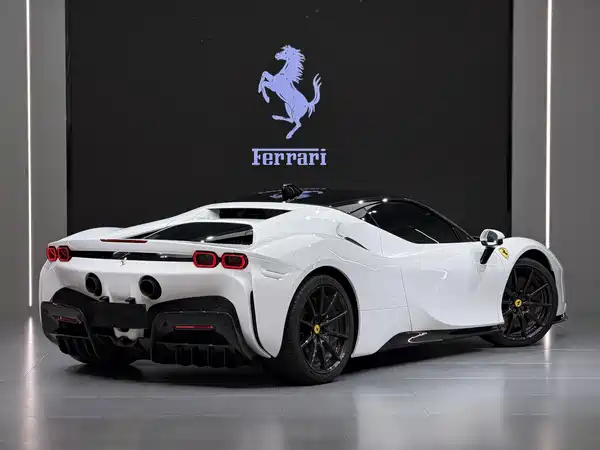 Ferrari SF90 2021