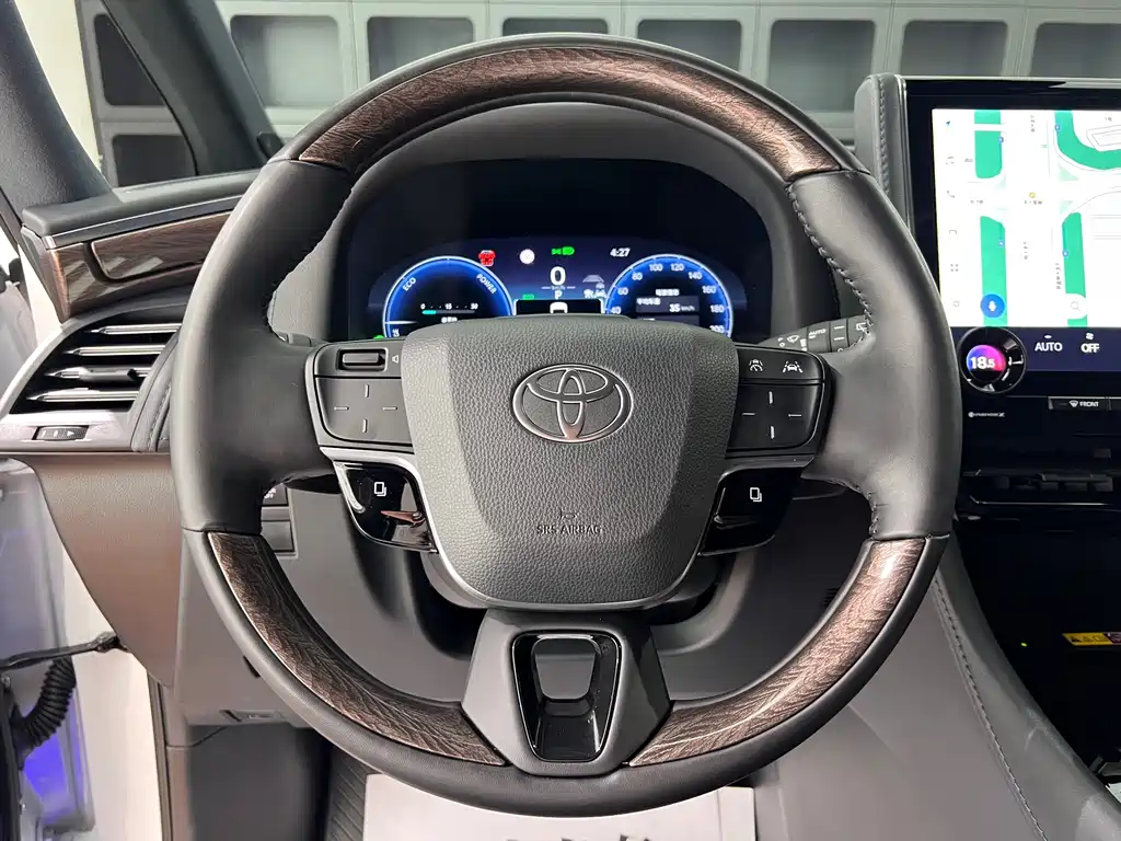 Toyota Alphard 2025 — фото 22