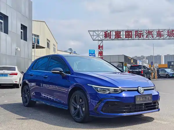 Volkswagen Golf 2021