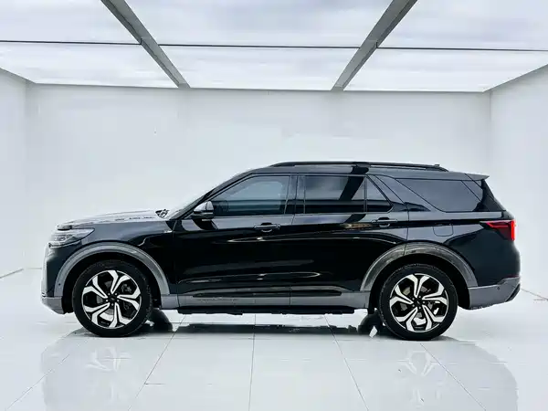 Ford Explorer 2022