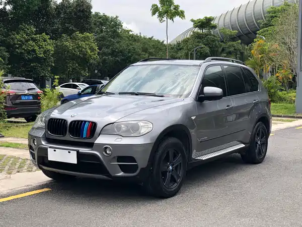 BMW X5 2011