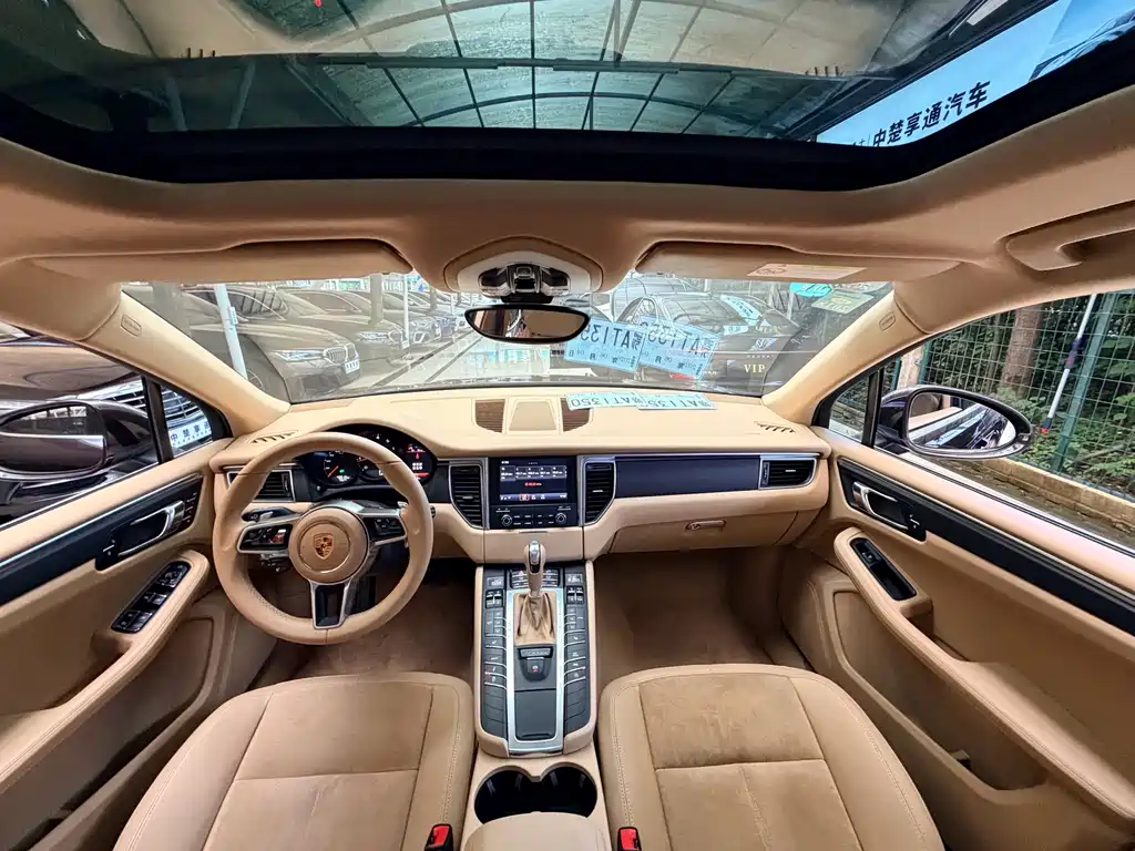 Porsche Macan 2016 — фото 9