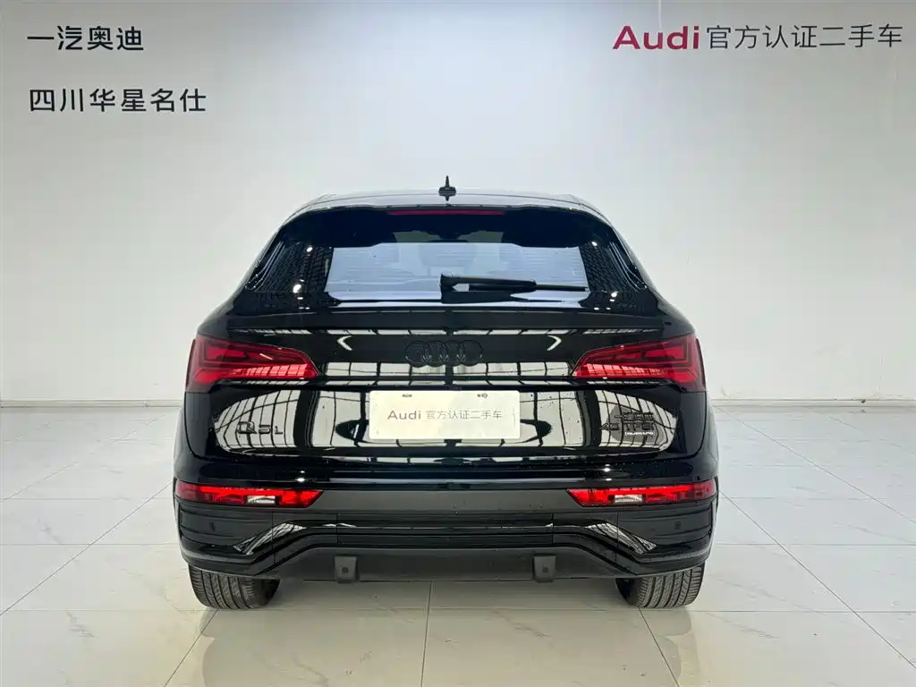 Audi Q5L Sportback 2024 — фото 5