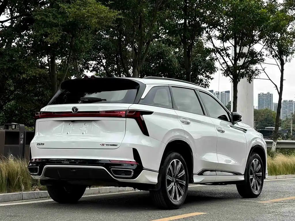 Changan CS75PLUS 2024 — фото 9