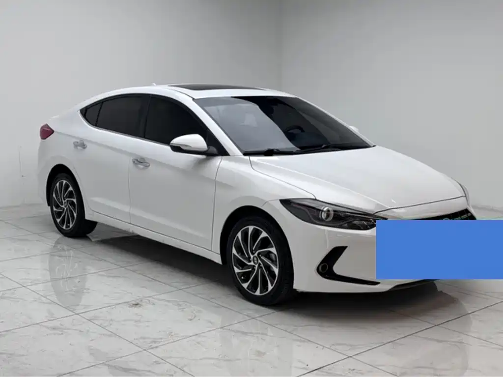 Hyundai Elantra 2019 — фото 9