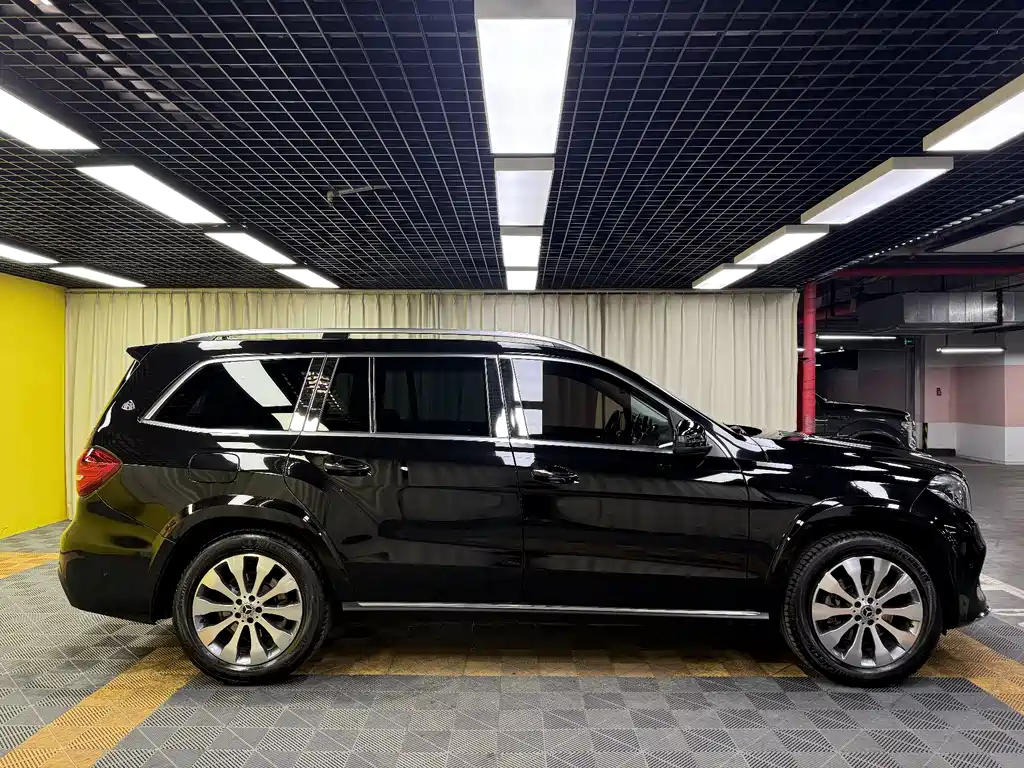 Mercedes-Benz GLS 2018 — фото 9