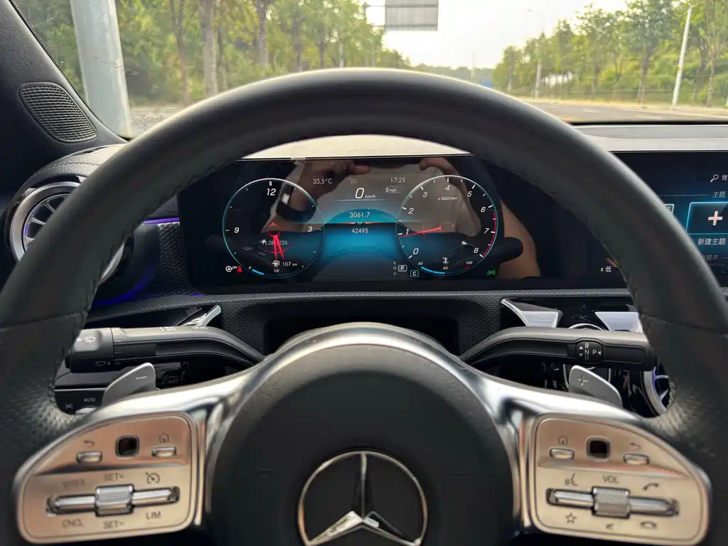 Mercedes-Benz A-Class 2022 — фото 4