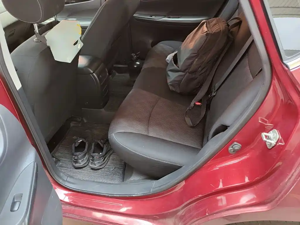 Nissan Tiida 2018 — фото 17