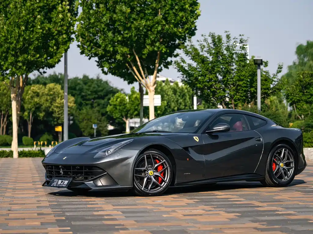 Ferrari F12berlinetta 2017 — фото 6