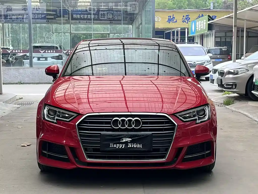 Audi A3 2018 — фото 2