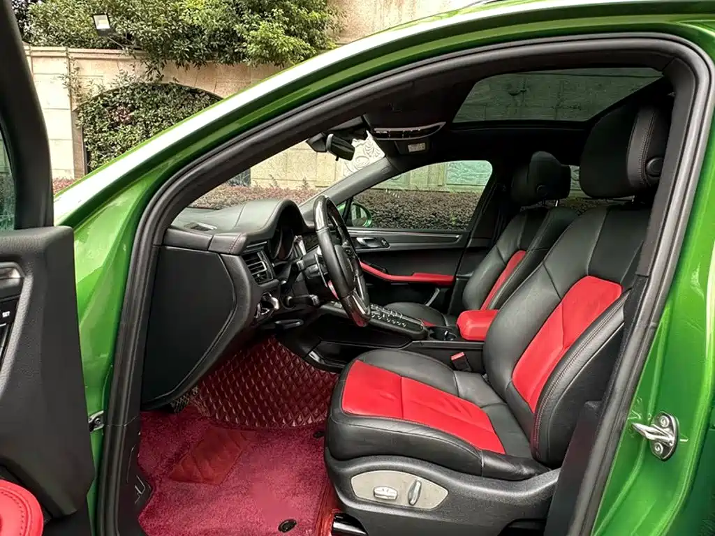 Porsche Macan 2021 — фото 12