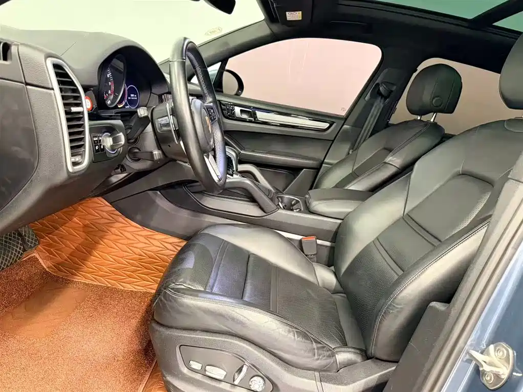 Porsche Cayenne New Energy 2019 — фото 12