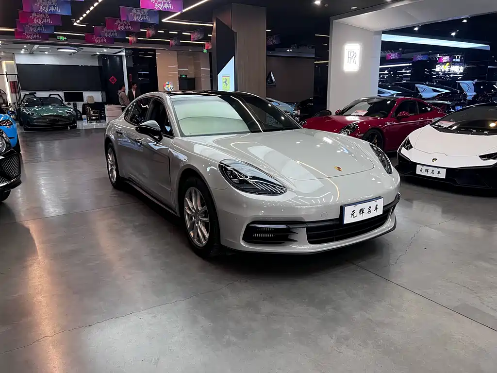 Porsche Panamera 2019