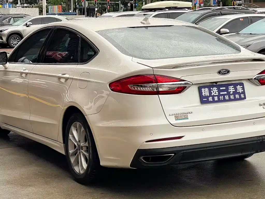 Ford Mondeo 2019 — фото 4