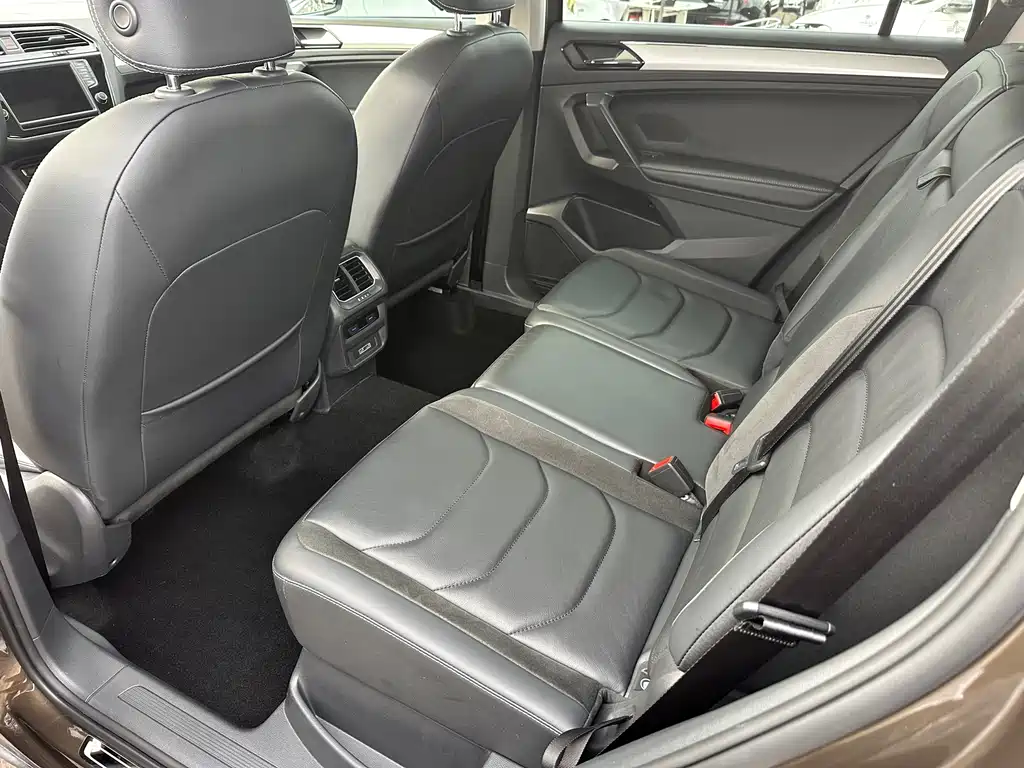 Volkswagen Tiguan L 2018 — фото 14