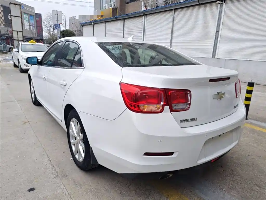 Chevrolet Malibu 2015 — фото 23