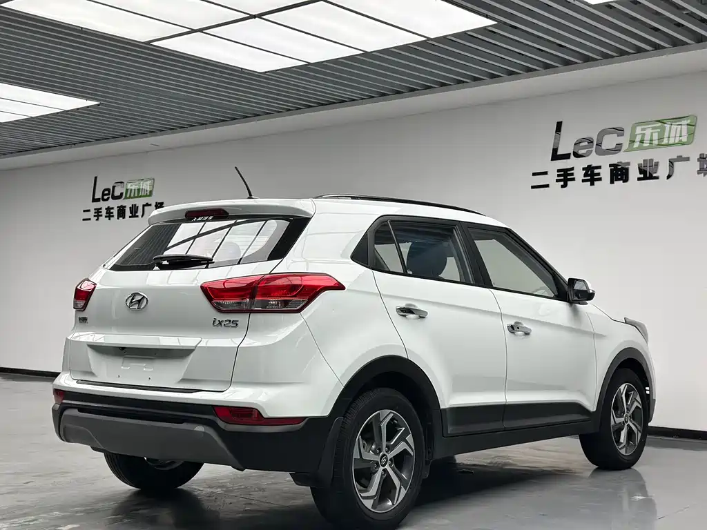 Hyundai ix25 2019 — фото 14