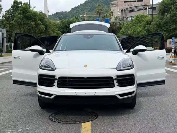 Porsche Cayenne 2020