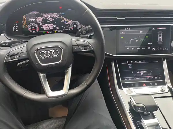 Audi Q7 2023