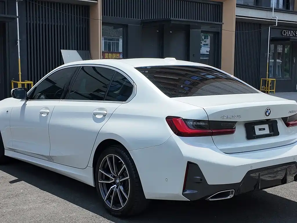 BMW 3 Series 2024