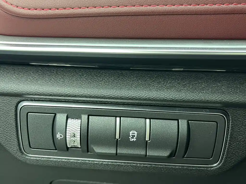Jetour X70 PLUS 2023 — фото 14