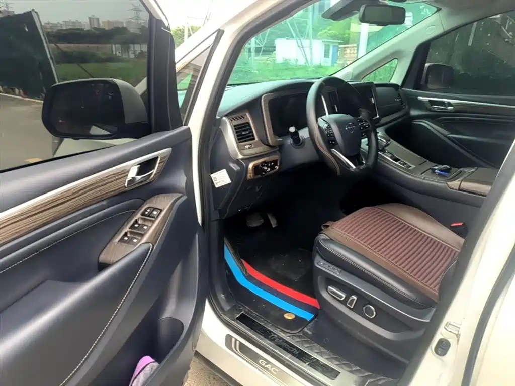 GAC Motor Trumpchi M8 2022 — фото 16