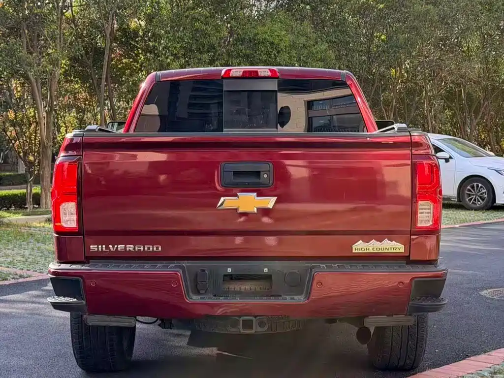 Chevrolet Silverado 2018 — фото 3
