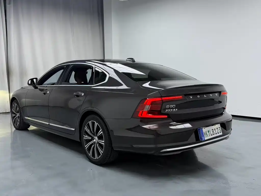 Volvo S90 2020 — фото 11