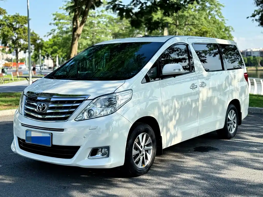 Toyota Alphard 2014 — фото 1