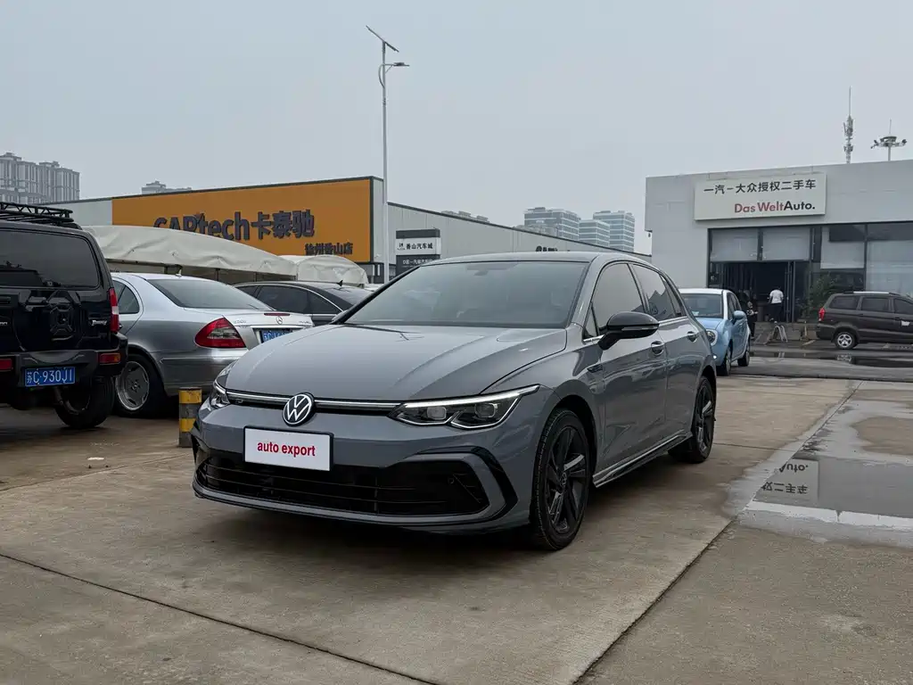 Volkswagen Golf 2022