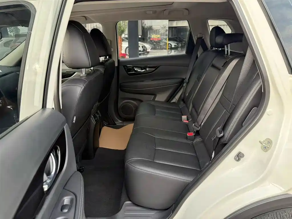 Nissan X-Trail 2020 — фото 11