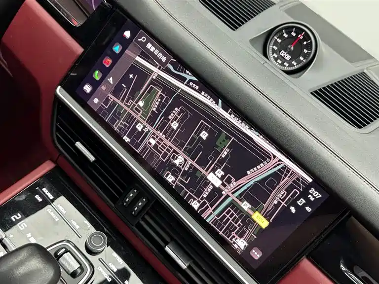 Porsche Cayenne 2022 — фото 17