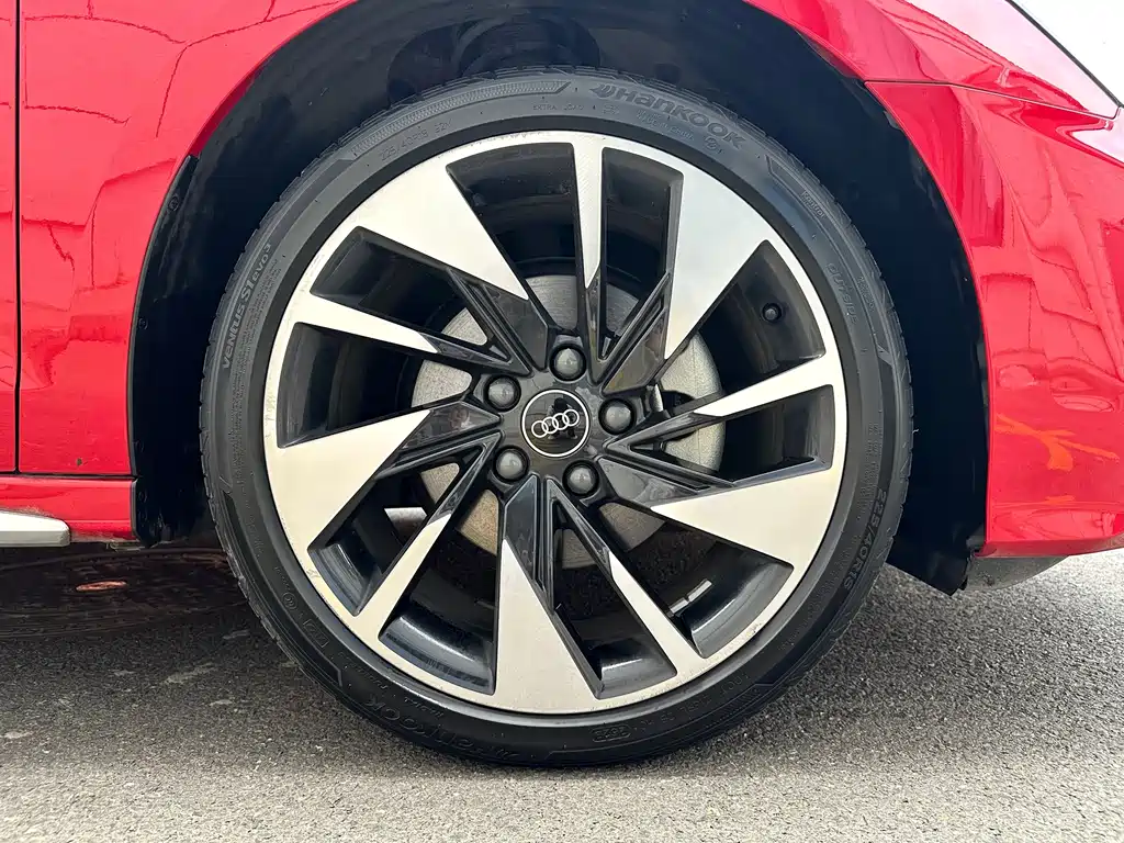 Audi A3 2023 — фото 22