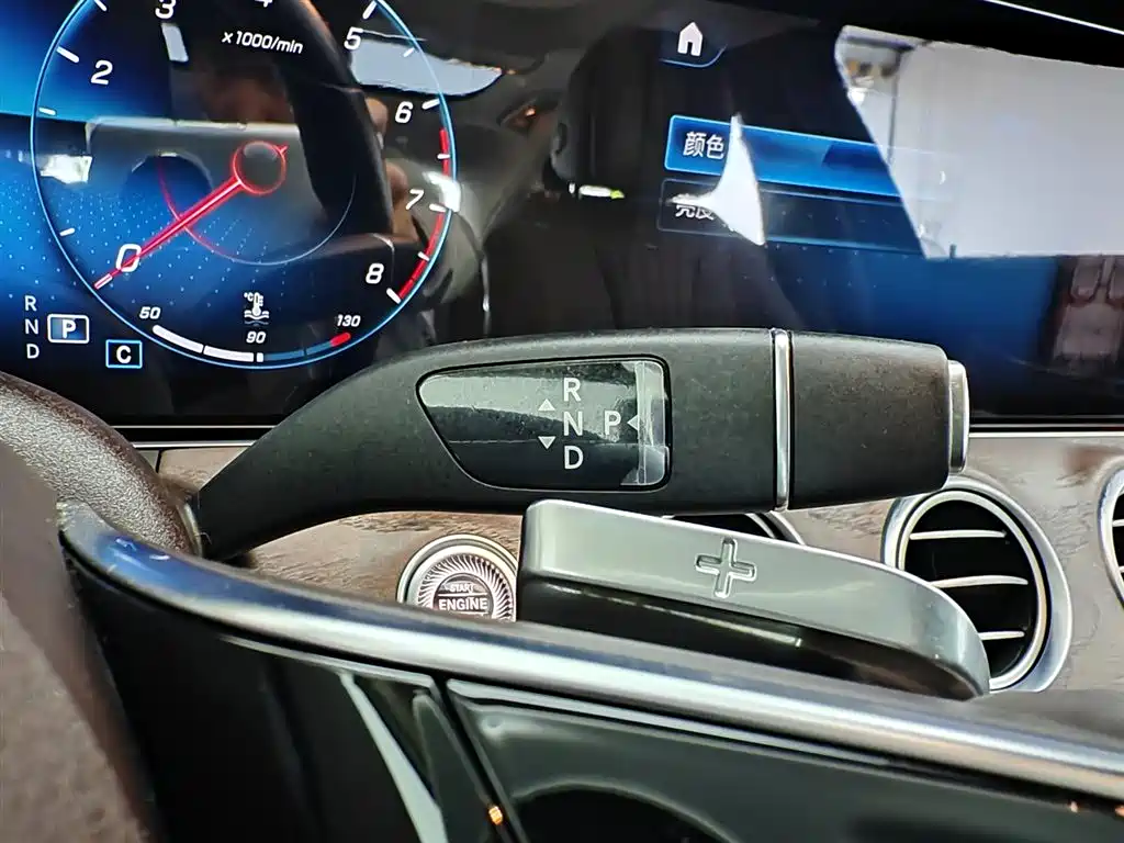 Mercedes-Benz E-Class 2021 — фото 13