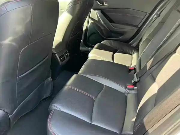 Mazda 3 Axela 2017